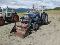  Ford 5000 2WD Tractor