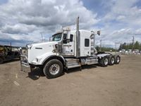 2013 Kenworth T800 Tri-Drive Sleeper Heavy Haul Truck Tractor