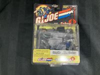 2001 MIB Hasbro  Gung Ho Vs Destro G. I. Joe Action Figure