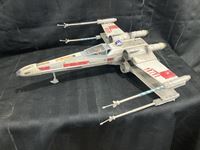    Luke Skywalkers X-Wing Fighter Ship