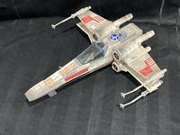    Luke Skywalkers X-Wing Fighter Ship