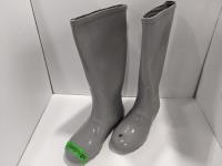    Size 8 Rubber Boots