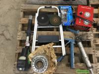    (2) Step Ladder, 3/16 Inch Air Riveter, Grinding Discs, Electric Powered Jack