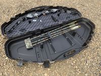    Left Handed Compound Bow Complete w/ Arrows & Case