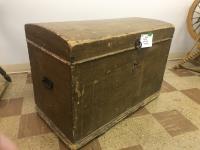 1800S Trunk