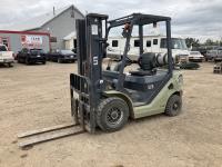 UN FL25T-JA 5500 lb Forklift