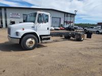 2002 Freightliner FL80 S/A Cab and Chassis