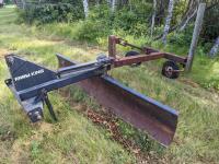 Farm King 8 Ft 3 Point Hitch Blade