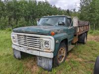 Ford 700 S/A Dump Truck