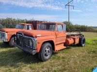 Ford 600 Cab & Chassis Truck