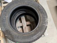 (2) Continental Cross Contact M&S 225/65R17 Tires
