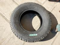 (1) Bridgestone Dueller 265/70R17 Tire