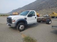 2008 Ford F550 4X4 Regular Cab and Chassis Truck
