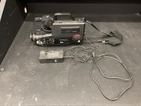Minolta Master Series-V 11R VHS Video Camera