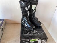 ONeal Size 6 Motocross Boots