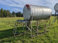 500 Gal Fuel Tank with Metal Stand
