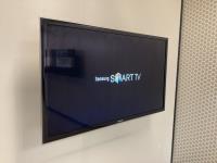 Samsung 55 Inch Smart TV with Wall Mount