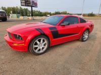 2005 Ford Mustang GT Deluxe Coupe Car