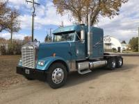 2000 Freightliner FLD120 Classic T/A Sleeper Truck Tractor