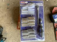20 Piece Brush Kit w/ Miscellaneous Tools