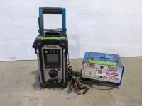 Makita Construction Site Radio & 10 Amp Battery Charger