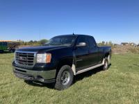 2009 GMC 2500  4X4 Extended Cab Pickup Truck