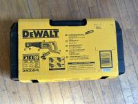 DeWalt Heavy-Duty Reciprocating Saw Kit
