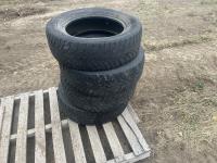 (4) 235/65R18 Tires