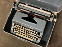 Majestic Typewriter