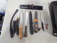 Qty of Hunting Knives