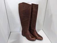 Womens Size 8 Faux Leather Boots