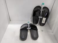 (2) Pairs of Womens Size 8 Slide Sandals