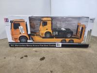 Double E Remote Controlled Mercedes-Benz Arocs Flat Bed Trailer