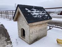 Insulated Dog House 