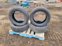 (4) 215/60R17 Tires