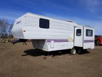 1998 Forest River Wildwood 26 Ft T/A Travel Trailer 