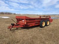 New Holland 185 T/A Manure Spreader