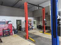 2016 John Bean EELR532A 10,000 lb Two Post Floor Plate Auto Lift