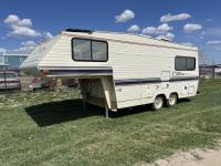 1990 General Coach 23 Ft T/A Travel Trailer