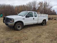2002 Ford F250 XL Super Duty 4X4 Extended Cab Pickup Truck