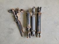 (2) Boomers and (3) Hydraulic Cylinders 