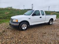 2000 Ford F150 2WD Extended Cab Pickup Truck