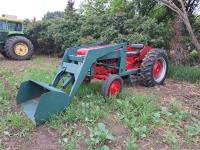 1955 International 300 2WD Antique Tractor