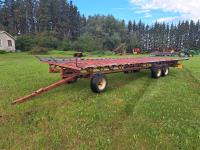 New Holland 260 30 Ft T/A Round Bale Trailer