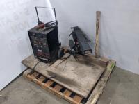 Craftsman 10 Inch Radial Arm Saw and Battery Charger 