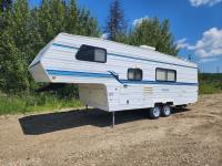 1999 Peak Manufacturing Frontier W255 25 Ft T/A Fifth Wheel Travel Trailer