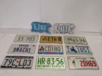 Qty of Vintage License Plates 