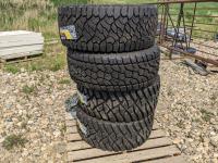(4) Grizzly 33X12.50R20 Tires