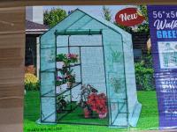 Walk-in Roll-Up Green House