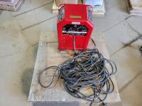 Lincoln 225 Ac/DC Electric Welder